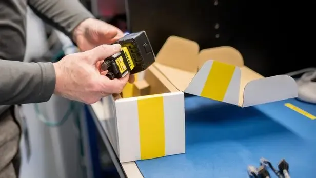 In-Sight 6900 de Cognex: controlador de visión con IA para inspecciones industriales avanzadas